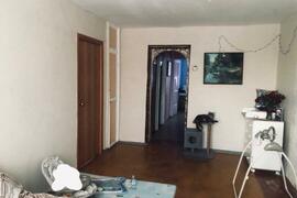 Квартира, 3 комнаты, 61.8 м²