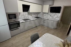 3-к. квартира, 72 м², 8/9 эт.