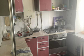 2-к. квартира, 402 м², 1/2 эт.