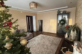 3-к. квартира, 82,3 м², 2/5 эт.