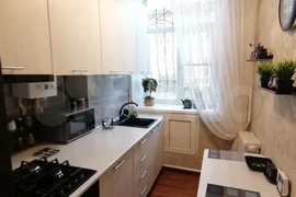 2-к. квартира, 52 м², 1/2 эт.